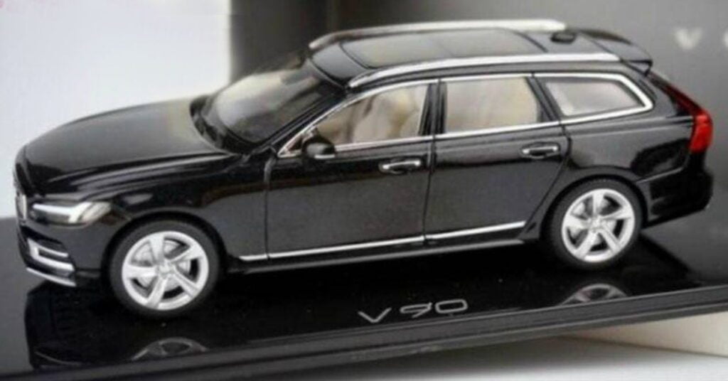 Volvo V90