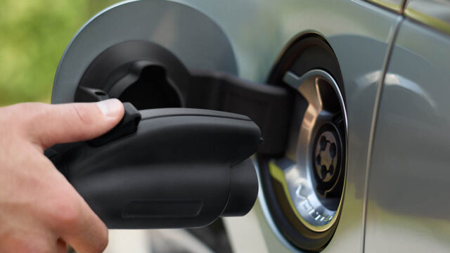 Enchufe Coche Eléctrico