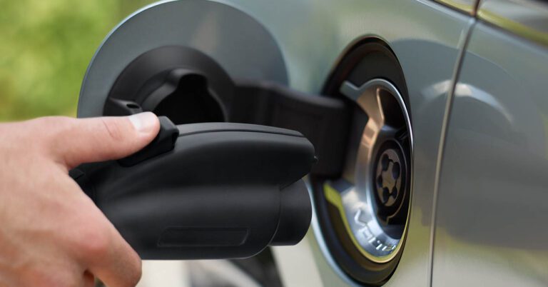 enchufe coche eléctrico