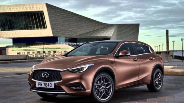 Infiniti Q30 2016