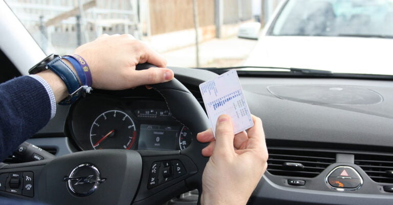 carnet de conduciir
