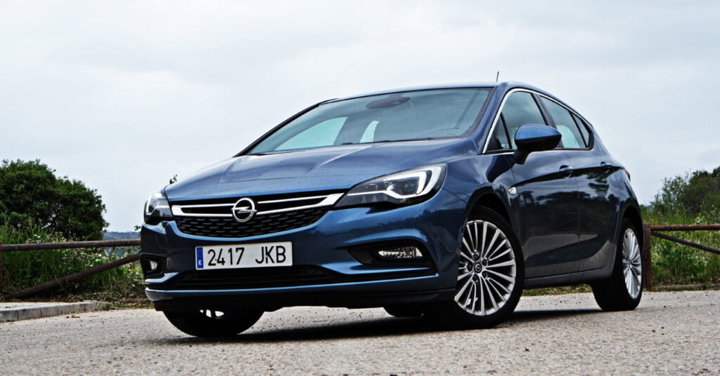 Opel Astra 2016 Frontal