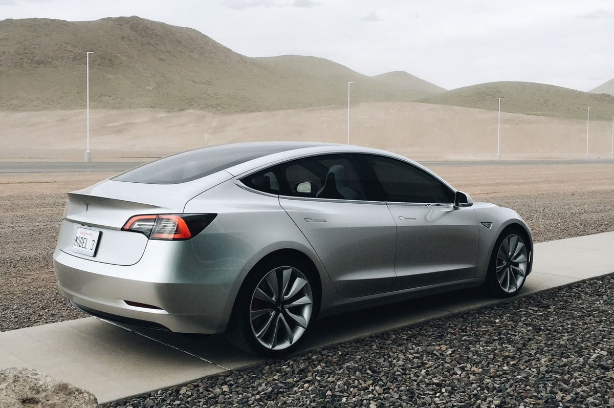 Tesla Model 3 rear side view 1