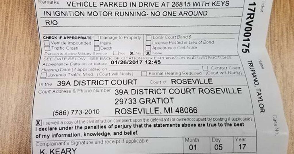 Multa Roseville, Michigan, Estados Unidos