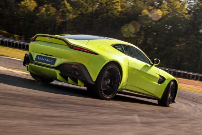 aston martin vantage 2018