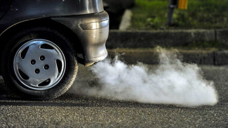 humo coche