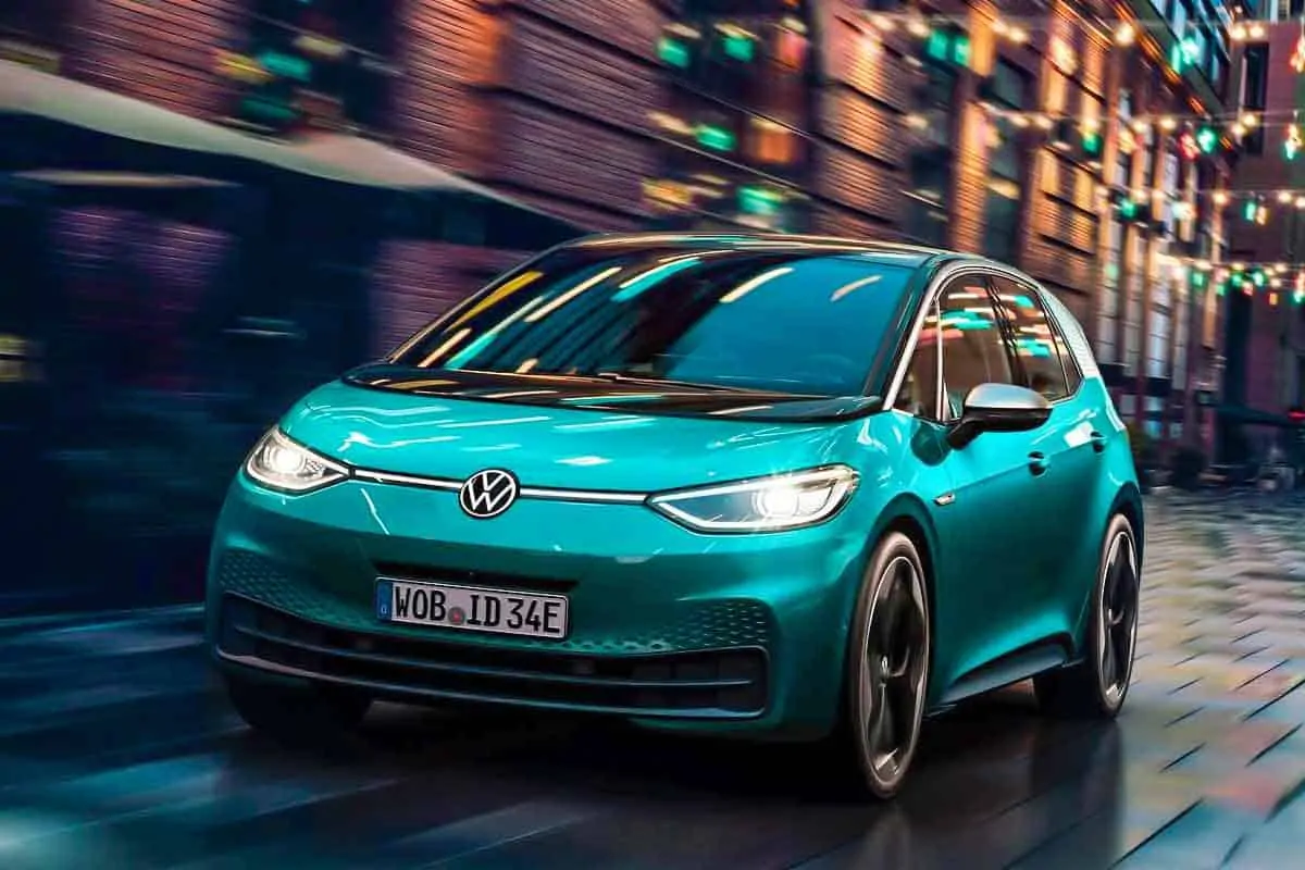 Volkswagen da una orden urgente para salvar sus coches eléctricos, ‘todo está en juego’