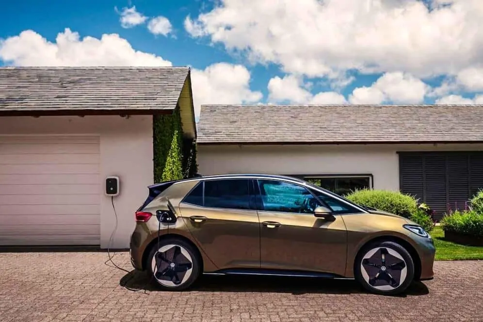 El Volkswagen ID.3 arrasa con el brutal recorte de precio que lo deja en 16.000 euros