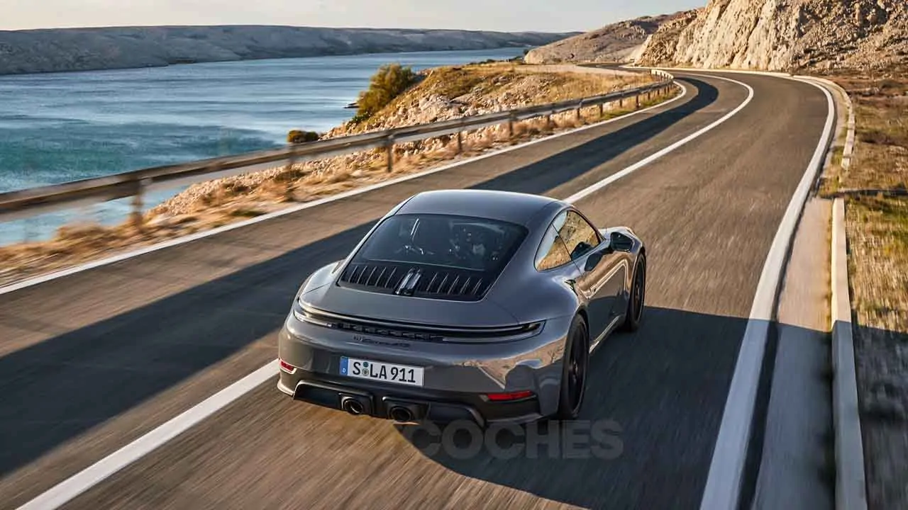 Porsche está valorando ponerle un motor gasolina a modelos eléctricos, como el Taycan o el Macan